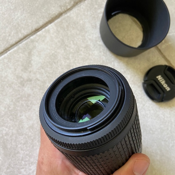 Nikon AF-S 55-200mm f/4-5.6G IF-ED VR DX - Picture 2 of 5